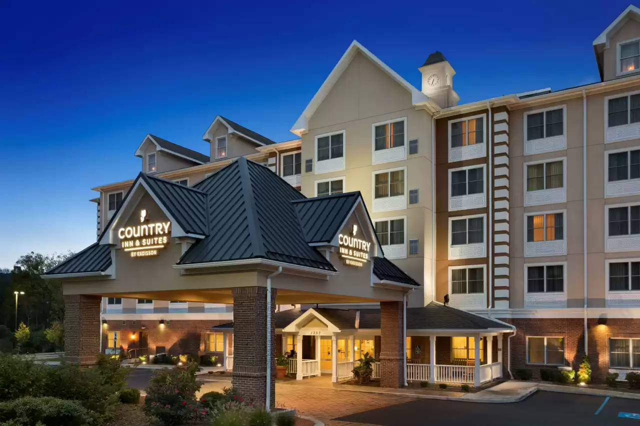 Country Inn & Suites by Radisson, State College
