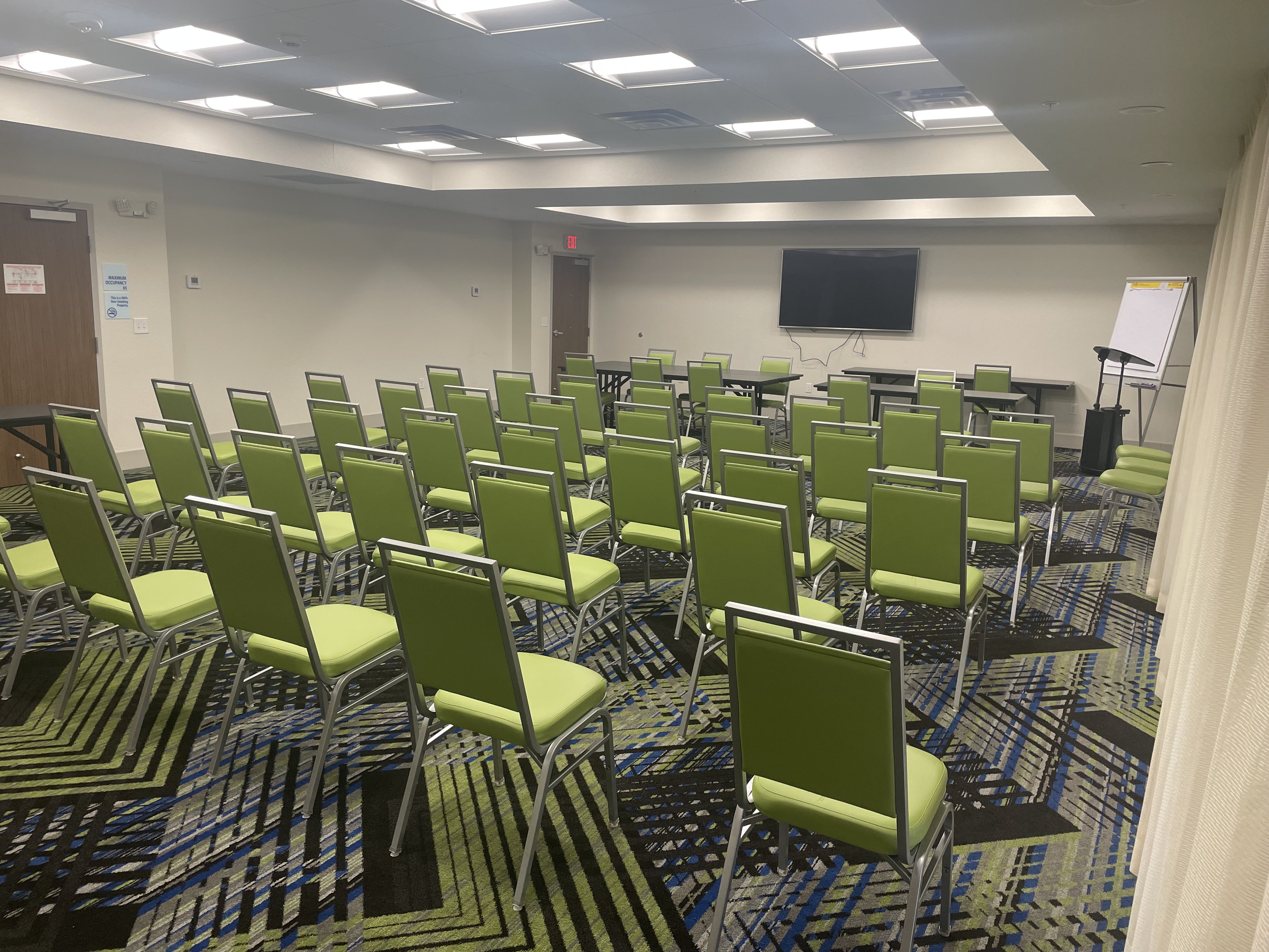 Holiday Inn Express & Suites Oklahoma City Airport