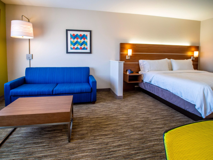 Holiday Inn Express & Suites Oklahoma City Airport