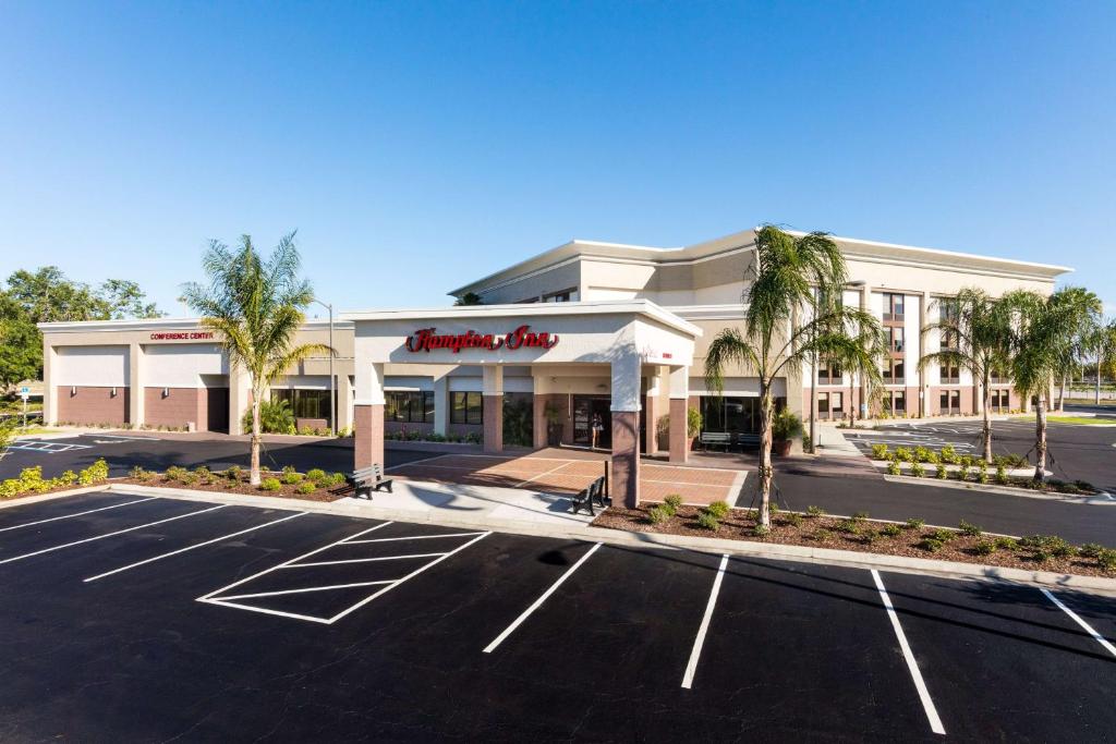 Hampton Daytona Speedway Airport
