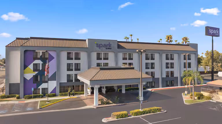Spark Bakersfield Central