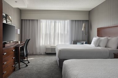 Standard Queen/Queen Bedroom