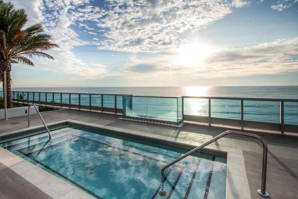 Churchill Suites Monte Carlo Miami Beach